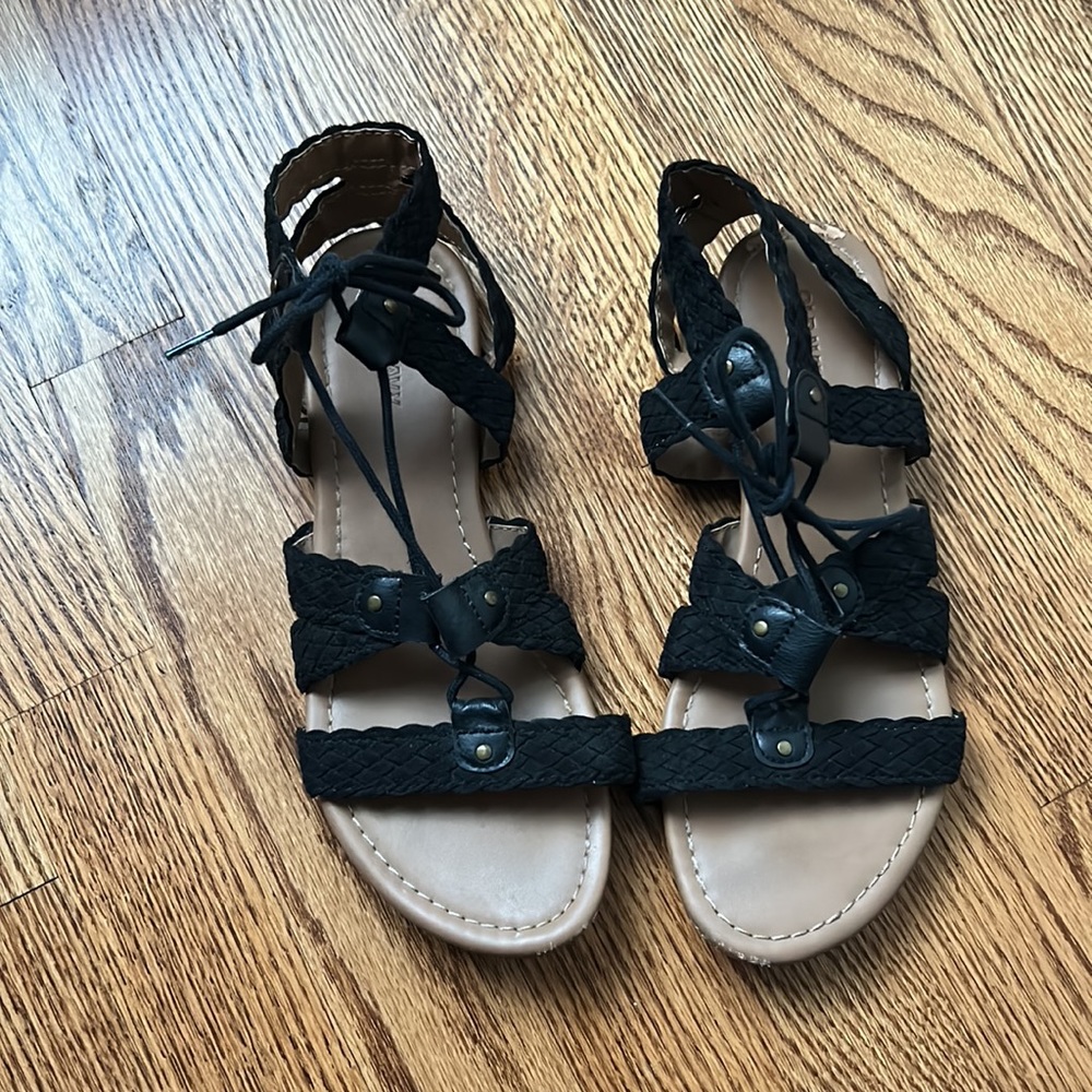 Old Navy Lace Up Sandals